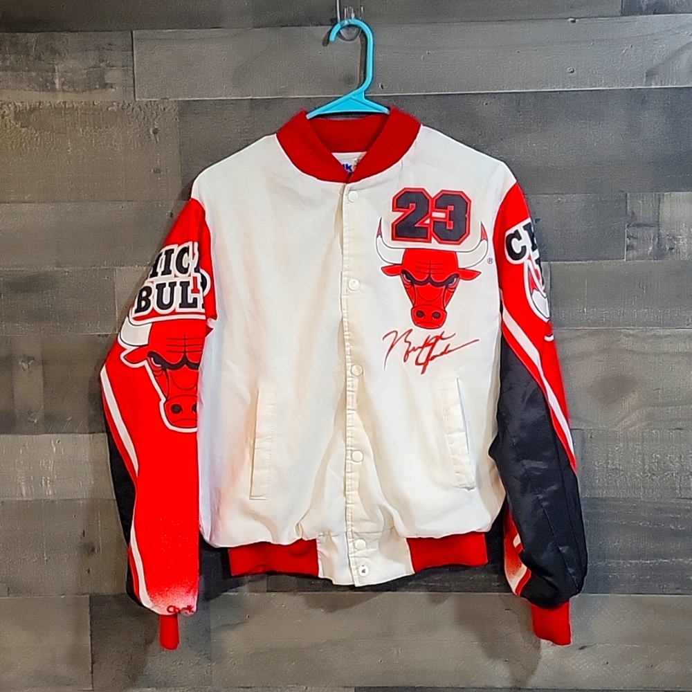 ✨️RARE✨️ Vintage NBA Michael Jordan #23 Chalk Line Satin Jacket - Size Small